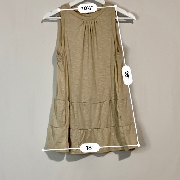 Women’s Crewneck Tiered Ruffle Back Tie Tank Tan Size Small NWOT - Picture 6 of 7
